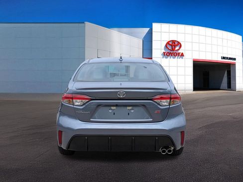 Used 2026 Toyota Corolla SE w/ SE Package FWD image 11