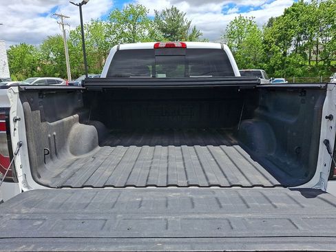 Used 2018 GMC Sierra 1500 SLT AWD/4WD image 27