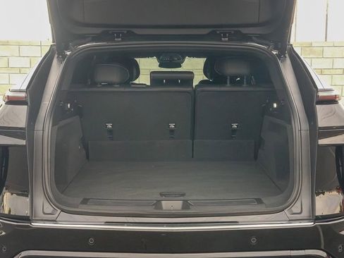 Certified 2025 Cadillac Lyriq Luxury image 11