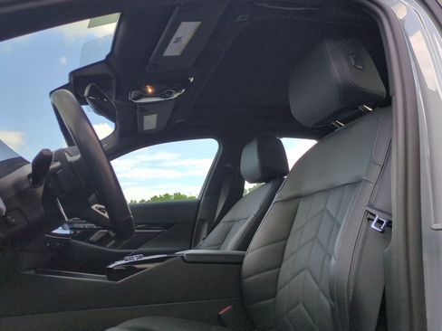 Used 2025 BMW i5 M60 AWD/4WD image 16