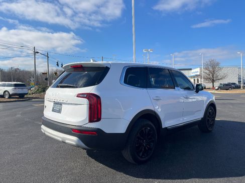 Used 2022 Kia Telluride LX image 7