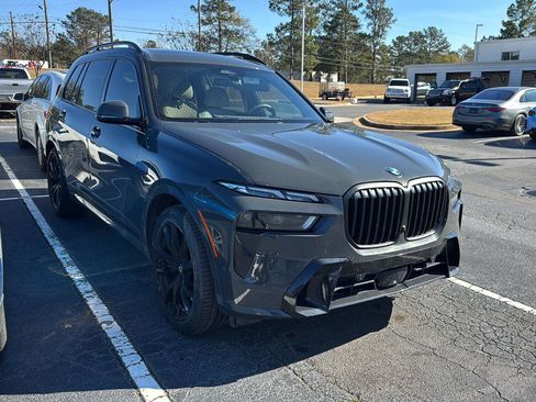 Certified 2023 BMW X7 xDrive40i w/ Executive Package image 4