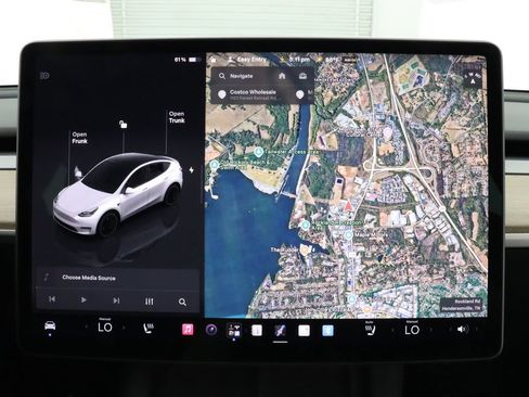 Used 2022 Tesla Model Y Performance AWD/4WD image 21