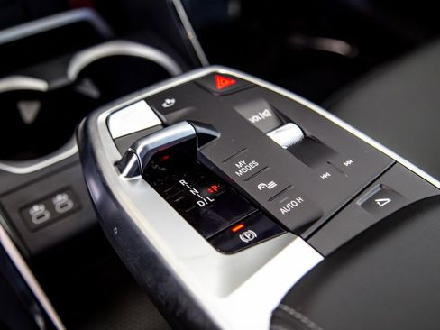 New 2026 BMW X1 xDrive28i w/ Technology Package image 15