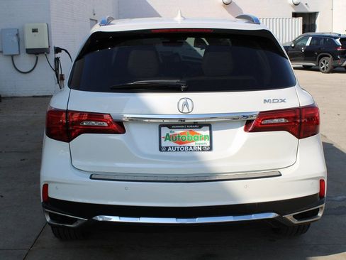 Used 2018 Acura MDX FWD w/ Advance Package image 5