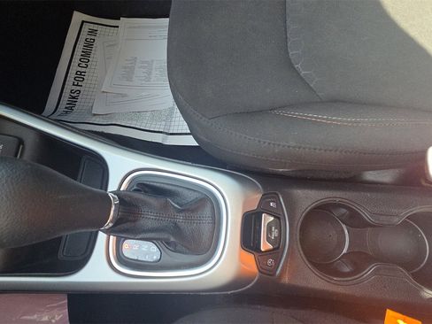 Used 2021 Jeep Compass Sport image 17