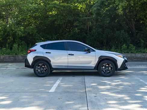 Used 2024 Subaru Crosstrek 2.0i AWD/4WD image 10