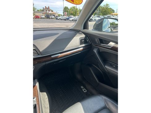 Used 2019 Audi Q5 2.0T Premium Plus w/ Premium Plus Package AWD/4WD image 10