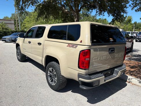 Used 2022 Chevrolet Colorado Z71 w/ LPO, Power Package AWD/4WD image 5