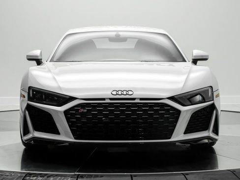 Used 2021 Audi R8 V10 RWD image 4