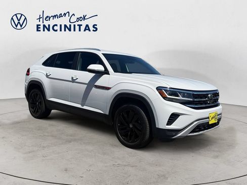Certified 2023 Volkswagen Atlas Cross Sport SE w/ Black Wheel Package AWD/4WD image 7