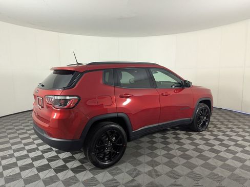 New 2026 Jeep Compass Latitude image 5