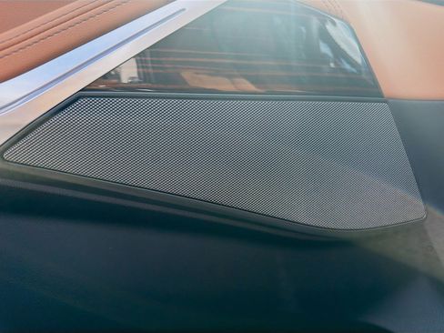 New 2026 BMW X5 xDrive40i w/ M Sport Package image 24