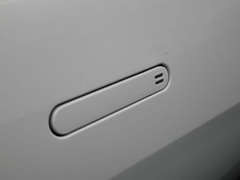 Used 2025 Aston Martin V8 Vantage Coupe image 53