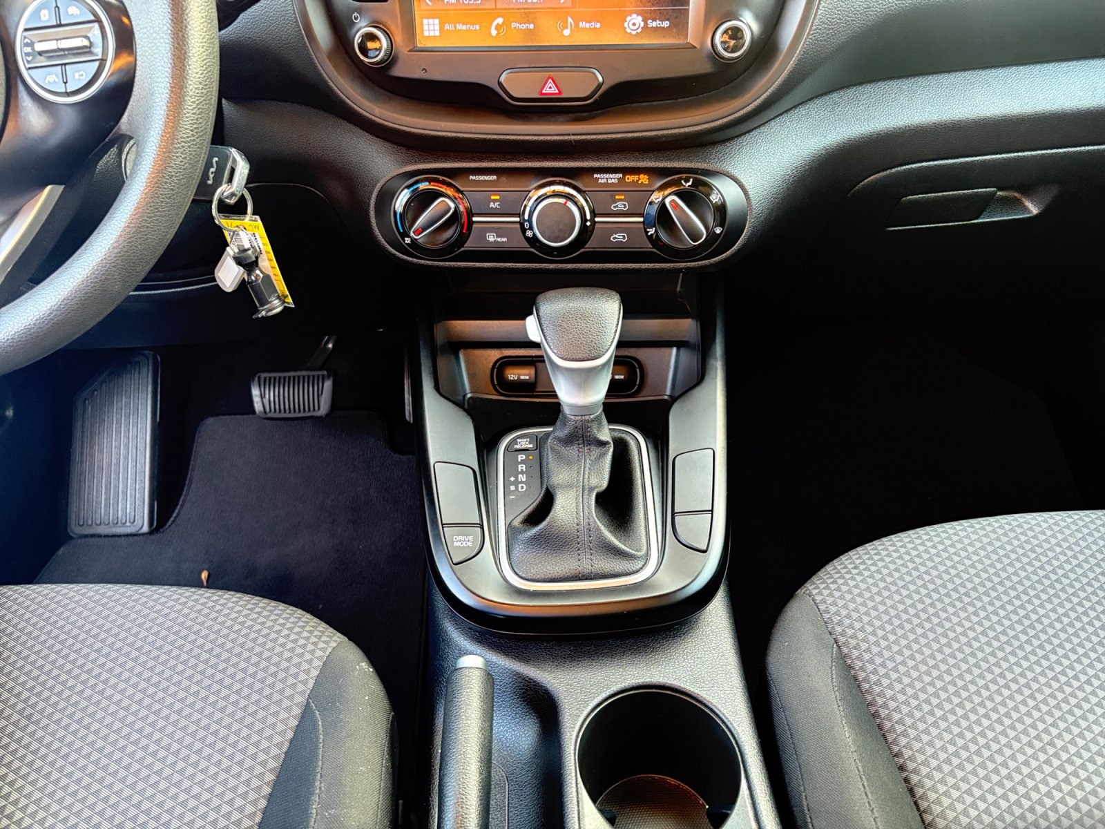 Used 2023 Kia Soul LX w/ LX Technology Package FWD image 18