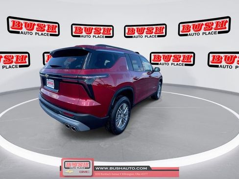 New 2025 Chevrolet Traverse LT w/ Enhanced Driving Package image 2