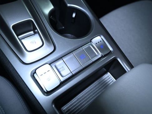 Used 2023 Hyundai Kona SE w/ Cargo Package image 27