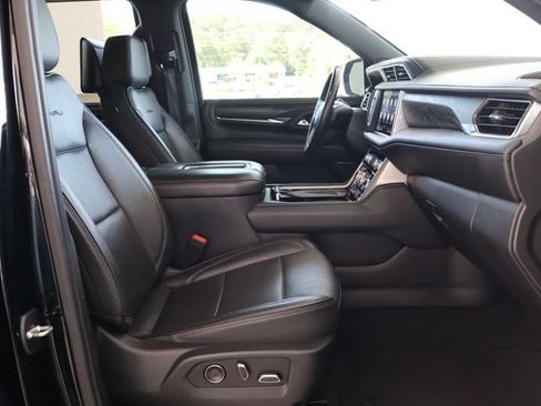 Used 2021 GMC Yukon Denali w/ Denali Premium Package AWD/4WD image 49