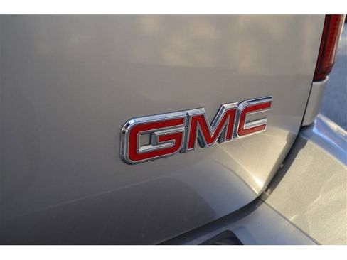 Used 2007 GMC Envoy SLE image 35