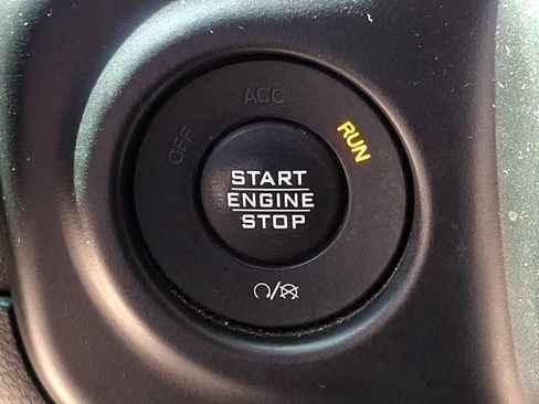 Used 2020 Jeep Gladiator Rubicon AWD/4WD image 19