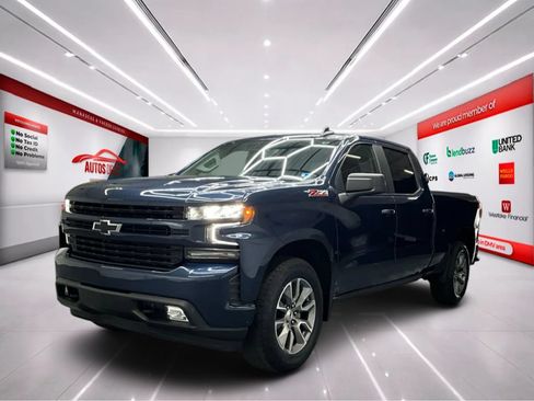 Used 2020 Chevrolet Silverado 1500 RST w/ Z71 Off-Road Package AWD/4WD image 3