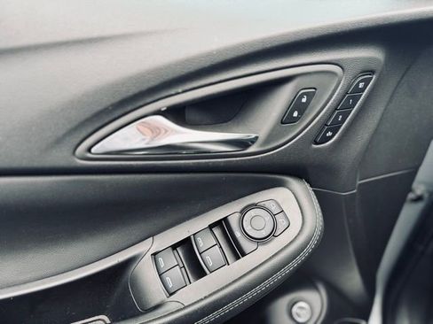 Used 2023 Buick Encore GX Essence w/ Experience Buick Package image 13