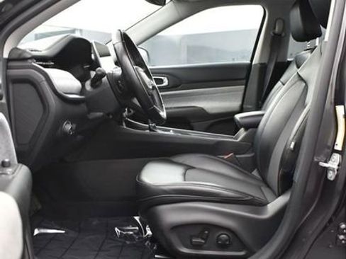 Used 2022 Jeep Compass Latitude w/ Convenience Group AWD/4WD image 9