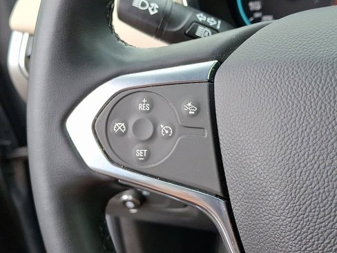 Used 2024 Chevrolet Traverse LT image 21