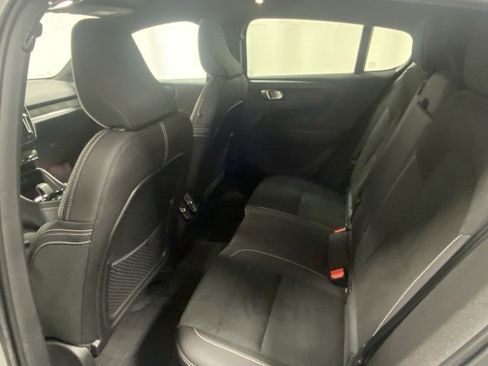 Used 2023 Volvo C40 P8 Recharge Ultimate w/ Protection Package Premier image 12