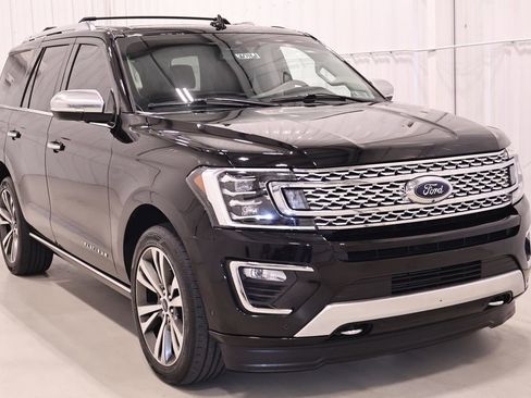 Certified 2021 Ford Expedition Platinum AWD/4WD image 4