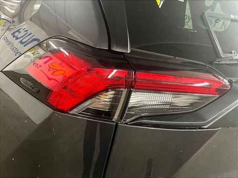 Used 2025 Toyota RAV4 LE image 33