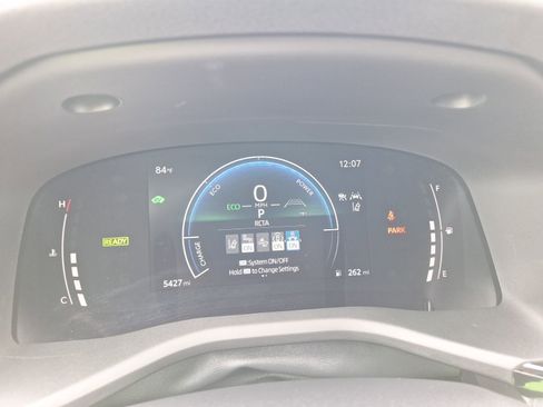 Used 2025 Toyota Camry SE image 19