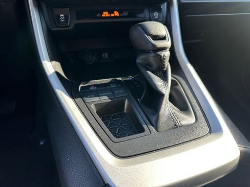 Certified 2023 Toyota RAV4 XLE FWD image 29