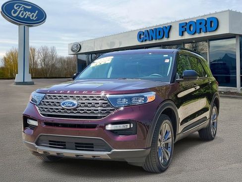 Used 2023 Ford Explorer XLT w/ Equipment Group 202A AWD/4WD image 2