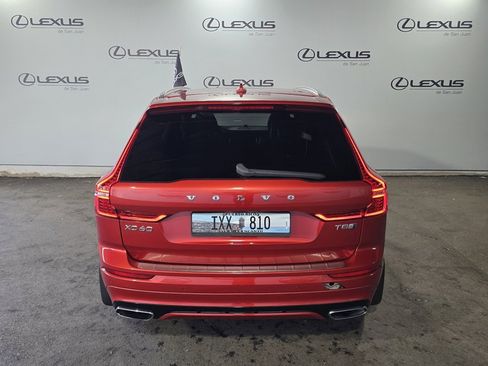 Used 2018 Volvo XC60 T8 R-Design image 9