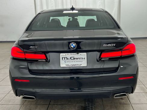 Used 2023 BMW 540i xDrive w/ Premium Package image 4
