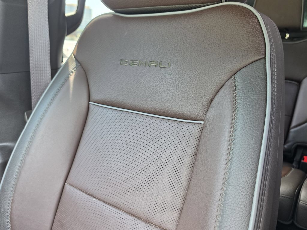 Used 2024 GMC Sierra 2500 Denali w/ Denali Reserve Package AWD/4WD image 29