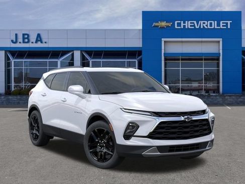 New 2026 Chevrolet Blazer LT w/ Sound & Technology Package AWD/4WD image 9
