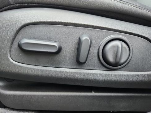 Certified 2025 Chevrolet Trax ACTIV image 22