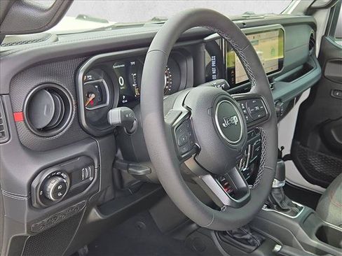 New 2026 Jeep Gladiator Rubicon w/ Steel Power Dome Hood Package AWD/4WD image 3