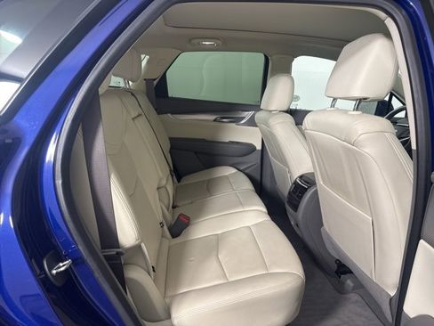Used 2023 Cadillac XT5 Premium Luxury w/ Technology Package image 16