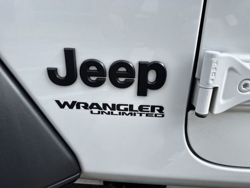 Used 2021 Jeep Wrangler Unlimited Sport image 28
