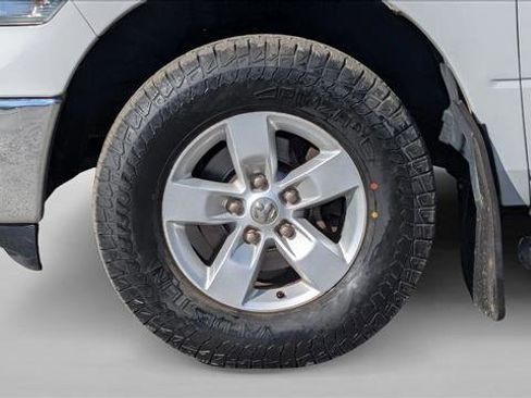 Used 2014 RAM 1500 Classic SLT image 29