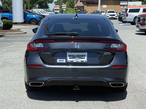 Used 2023 Honda Civic Sport Touring image 3