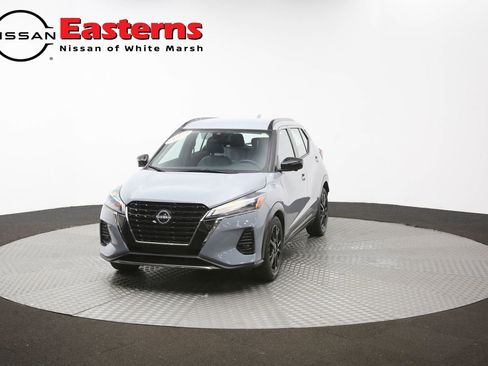 Used 2023 Nissan Kicks SR w/ SR Premium Package FWD image 53