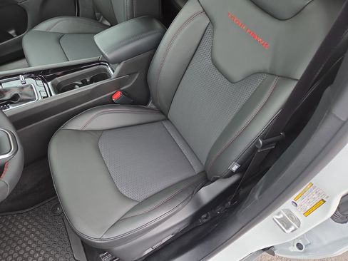 New 2026 Jeep Compass Trailhawk AWD/4WD image 6