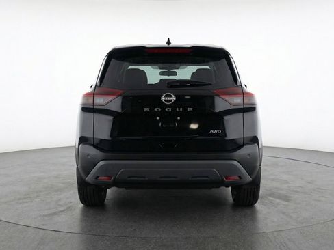 Used 2025 Nissan Rogue SV image 7