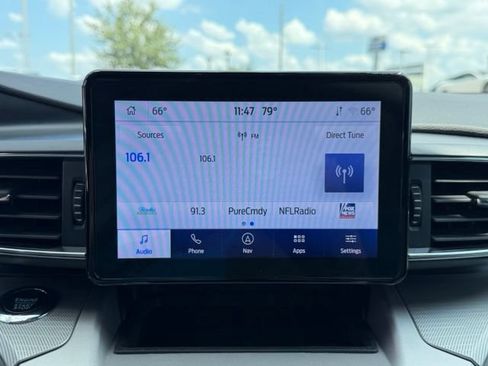 Used 2023 Ford Explorer XLT w/ Equipment Group 202A RWD image 18