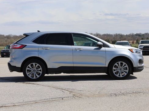 Used 2022 Ford Edge Titanium image 7