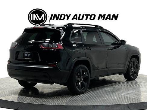 Used 2019 Jeep Cherokee Latitude Plus FWD image 4
